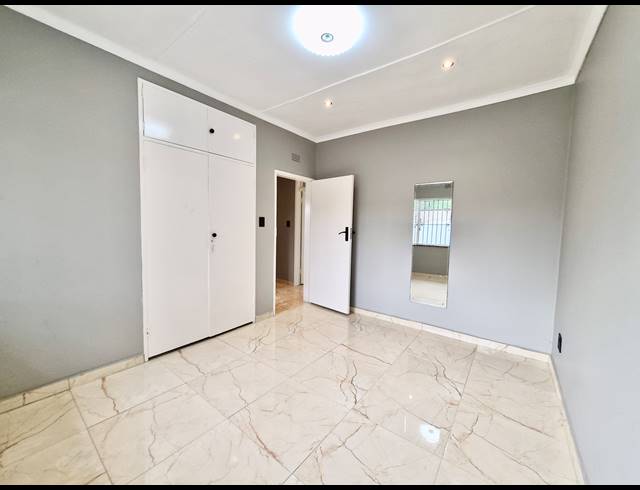 3 bed property to rent in ILLIONDALE